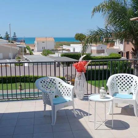 Auri Apartment
